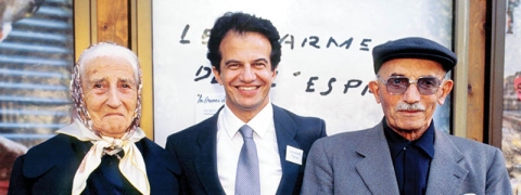 Pierre Sauvage in 1990 with rescuers Marie Brottes and Henri Héritier