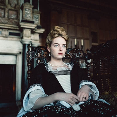 Emma Stone in “The Favorite”