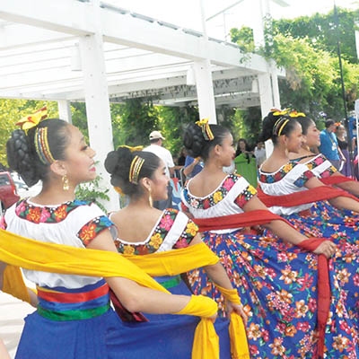 Dancers at the 2016 Festival Americas