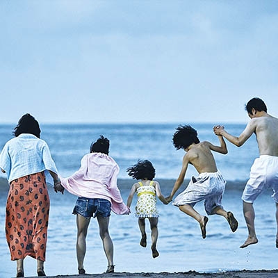 Lily Franky, Sakura Andō, Mayu Matsuoka, Miyu Sasaki, and Jyo Kairi in “Shoplifters”